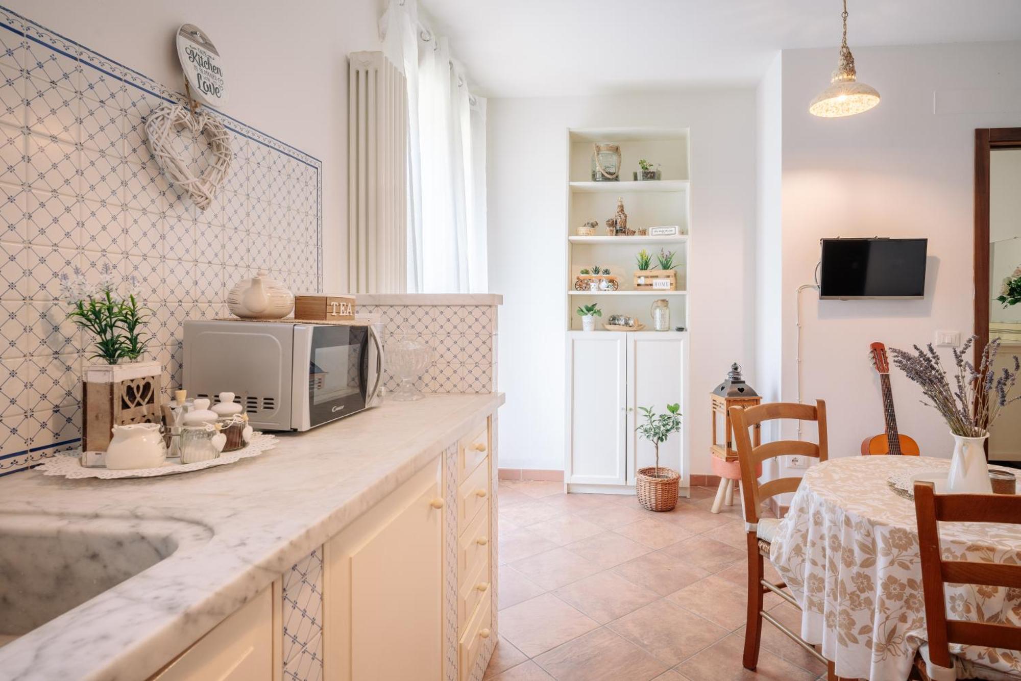 Ema'S Guest House Lucca Ngoại thất bức ảnh