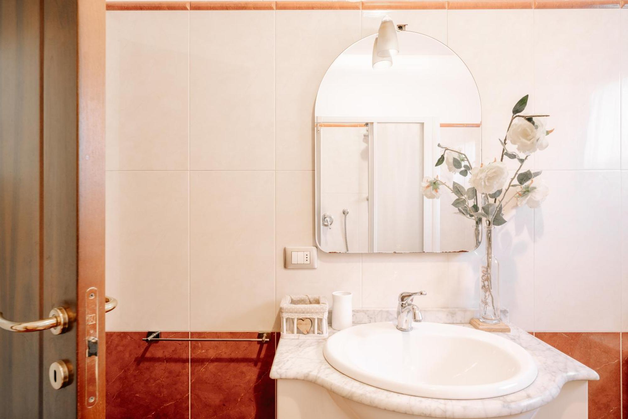 Ema'S Guest House Lucca Ngoại thất bức ảnh